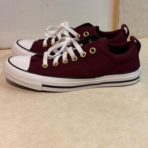 Converse Chuck Taylor Madison sneaker- Women's burgundy low-top